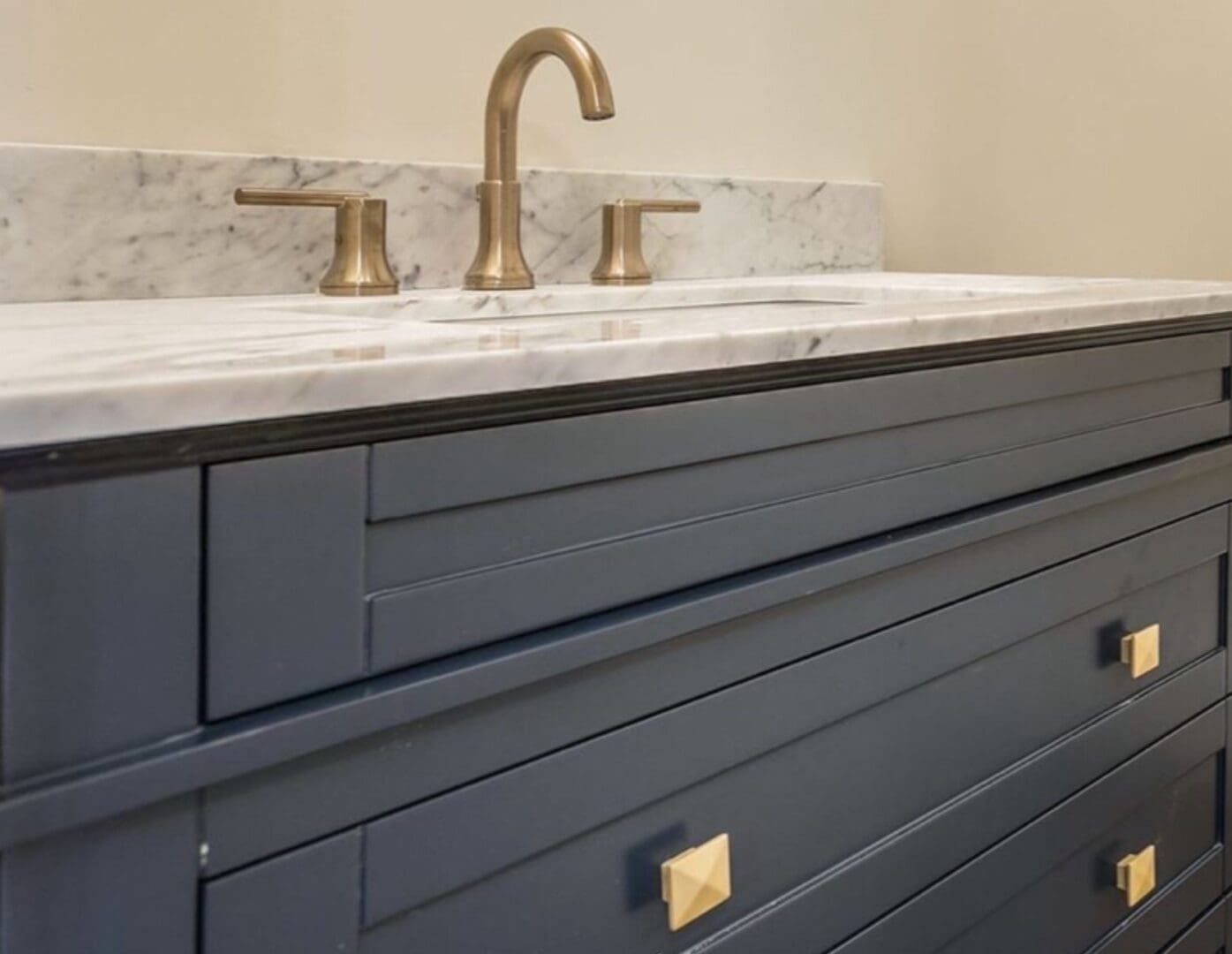 Cabinet vanity closeup — Valentine Painting